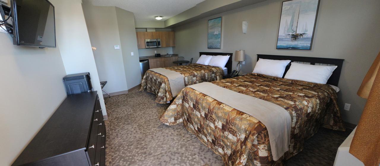 Alberta Beach Inn&Suites Bagian luar foto
